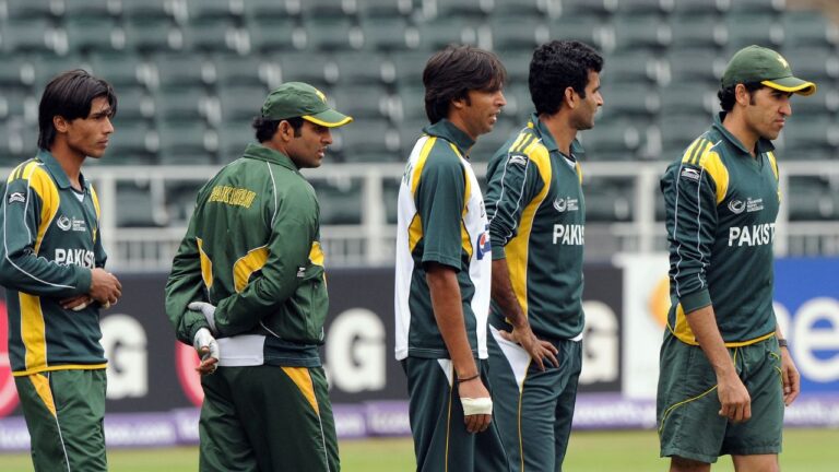 Mohammad Asif Warns Cricket Community Over Fake Social Media Accounts