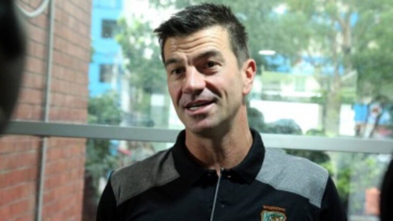 Simon Helmot Appointed as New Head Coach for Gulf Giants in ILT20