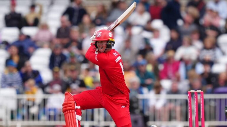 Dominant Display: Jennings, Hurst, McDermott Fifties Overpower Outlaws at Old Trafford 4 382486.6
