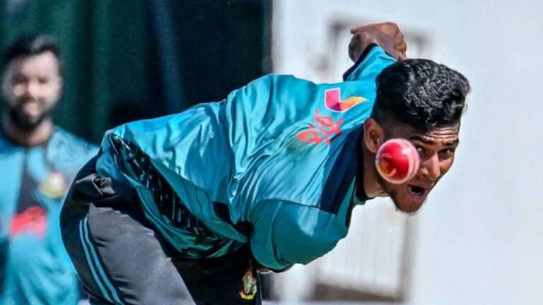 Pakistan vs Bangladesh 1st Test: Pakistan Bowl First, Babar Azam Out