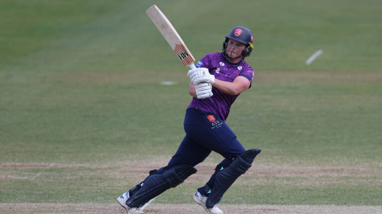 Essex Secure Third Consecutive Win as Scrivens and Griffith Shine