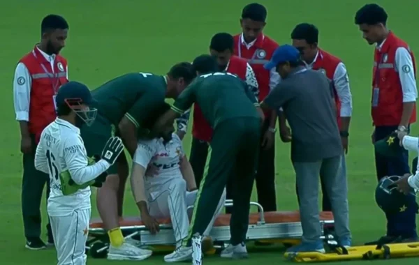 Hasan Ali taken off field during BAN vs PAK