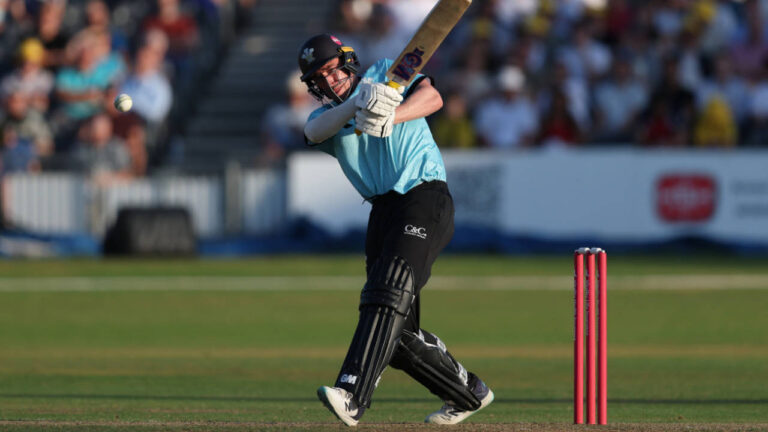 Dan Lawrence 94* in vain as Hampshire hold of Surrey charge in thriller