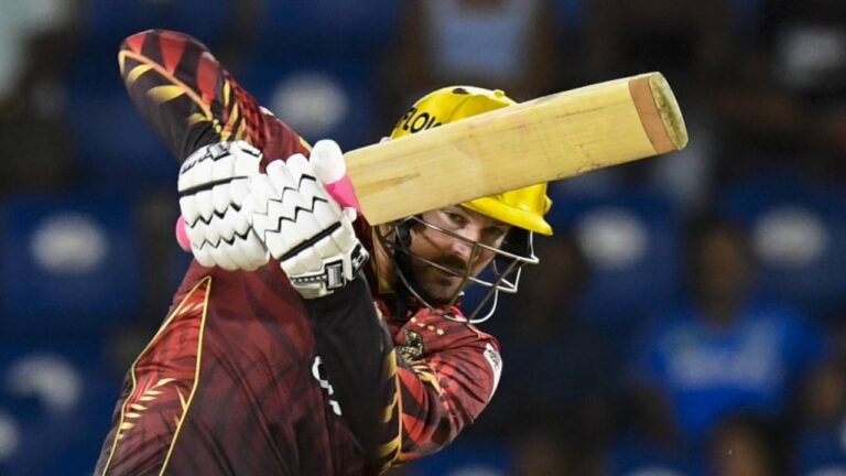 Munro and Holder lead Knight Riders past Unicorns in 14-overs a side contest