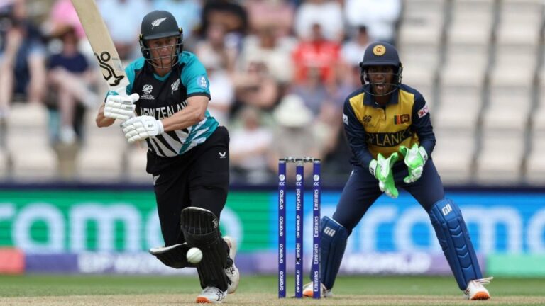 New Zealand bowl in must-win match with Sophie Devine, Lea Tahuhu back 2 418385.6