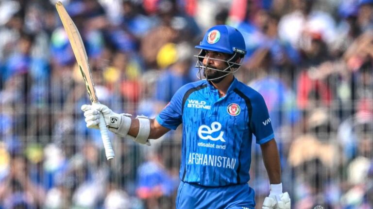 Hashmatullah Shahidi reprimanded for running on the pitch despite official warning